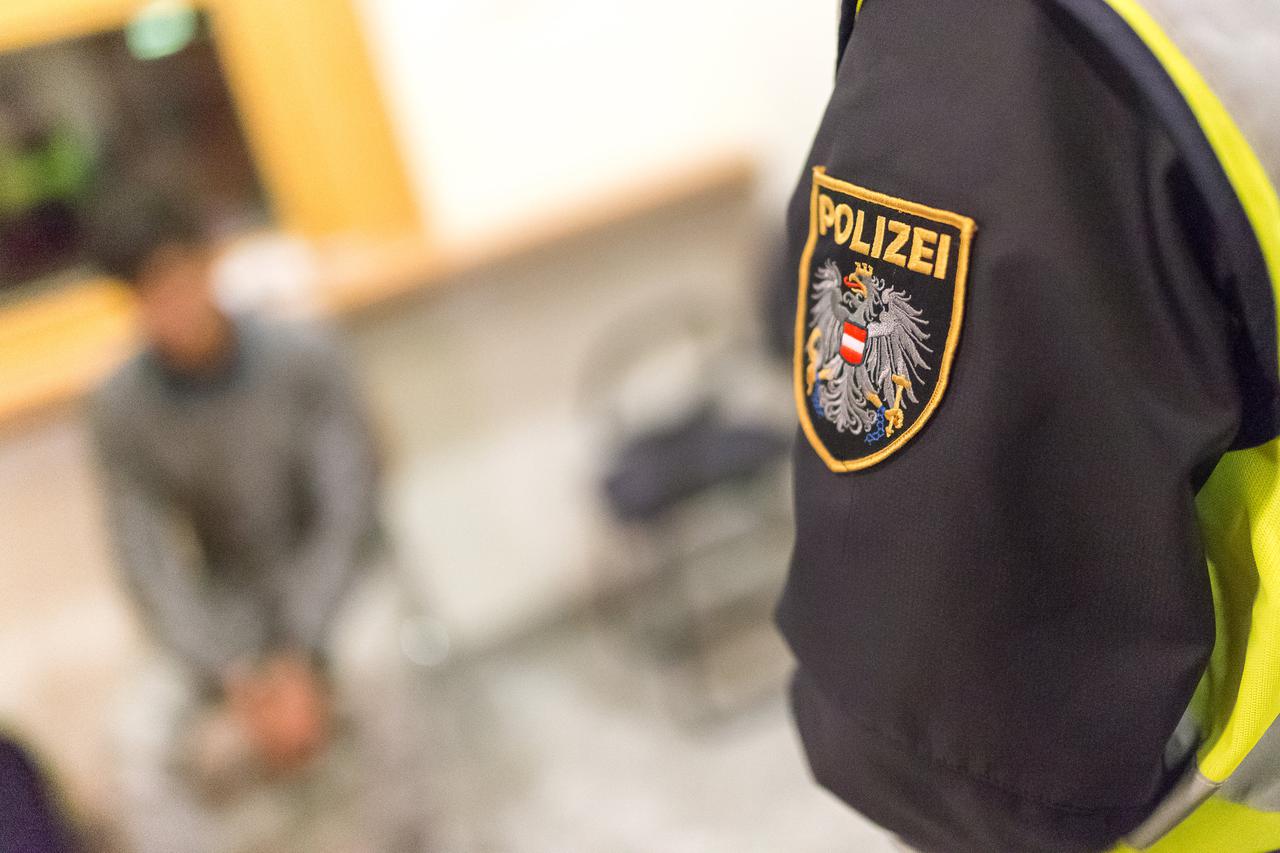 Austrija:  Grani?na policija u potrazi za ilegalnim migrantima