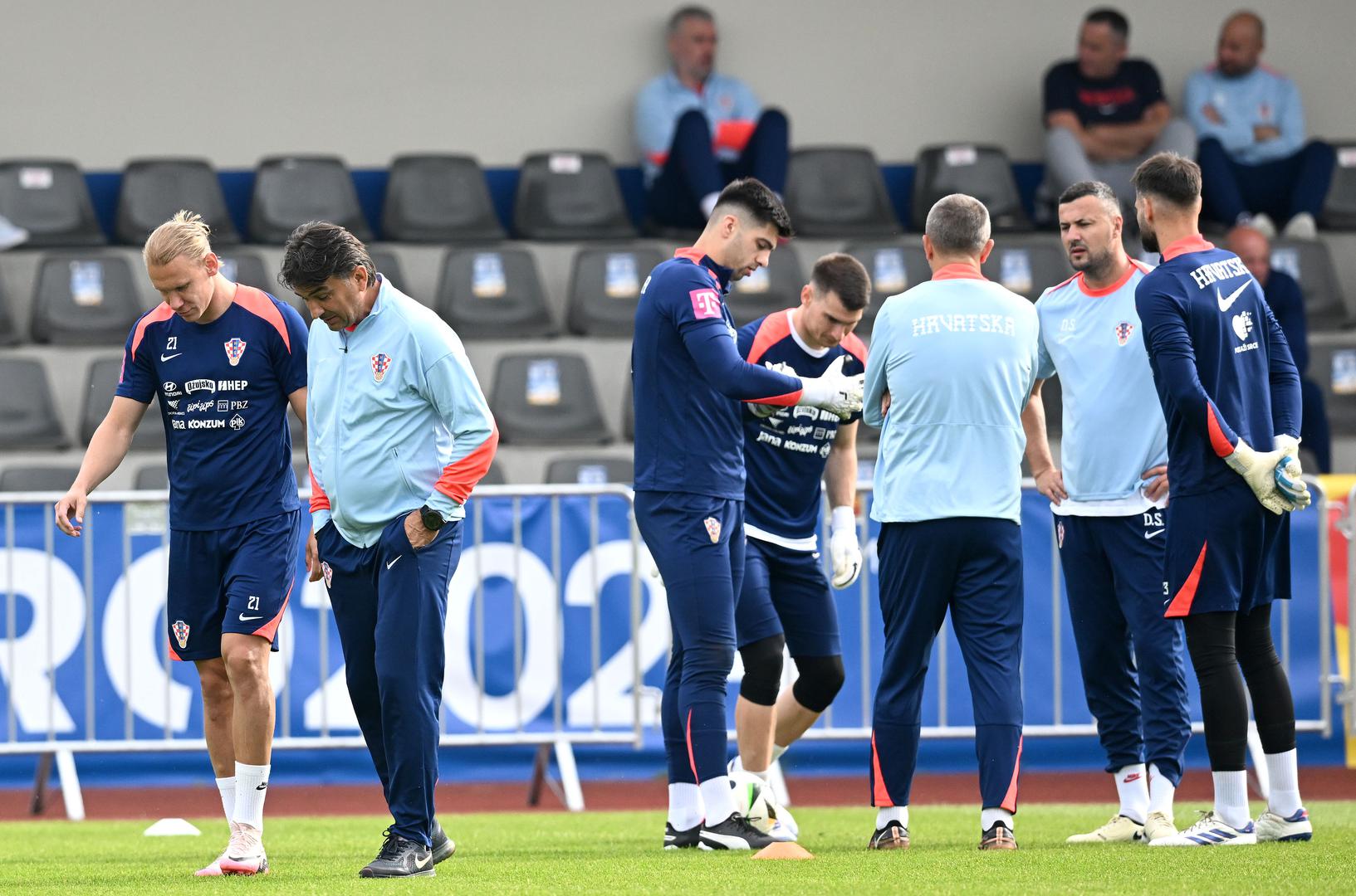 Dalić je razgovarao i s Gvardiolom, pa je moguće da njih dvojica budu stoperski par za utakmicu protiv Italije koja se igra u ponedjeljak od 21 sat.