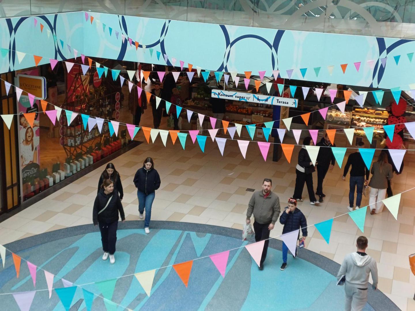 Jedini zagrebački trgovački centar koji je ovu nedjelju odabrao za jednu od radnih je Point na Vrbanima.