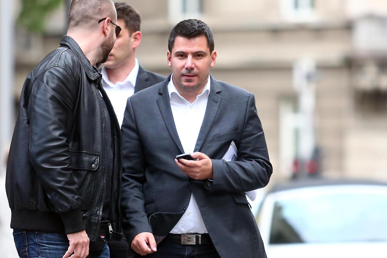25.04.2016., Zagreb - Nikola Grmoja odlazi iz sredisnjice Most-a nakon konferencije za novinare. Photo: Slavko Midzor/PIXSELL