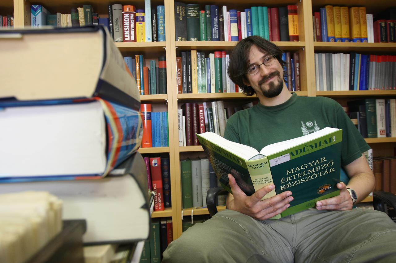 20.06.2011., Zagreb - Profesor lingvistike Kresimir Medjeral Sucevic  Photo: Jurica Galoic/PIXSELL