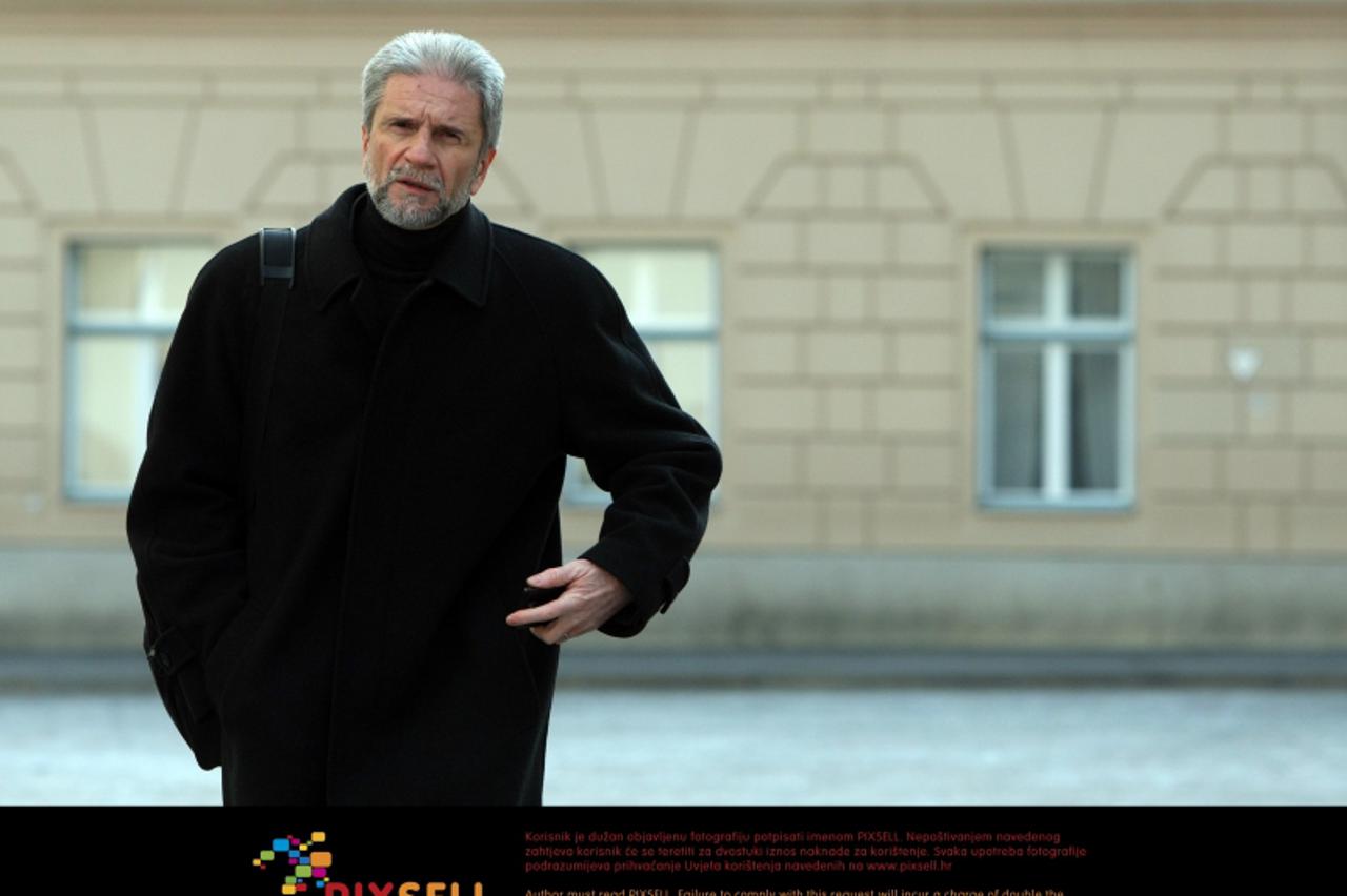 '01.02.2012., Zagreb - Sastanak predsjednika sindikalnih sredisnjica s premijerom i ministrom rada i mirovinskog sustava. Kresimir Sever dolazi na sastanak.  Photo: Sanjin Strukic/PIXSELL'