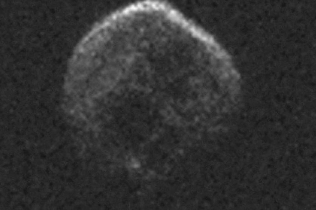 asteroid mrtva glava