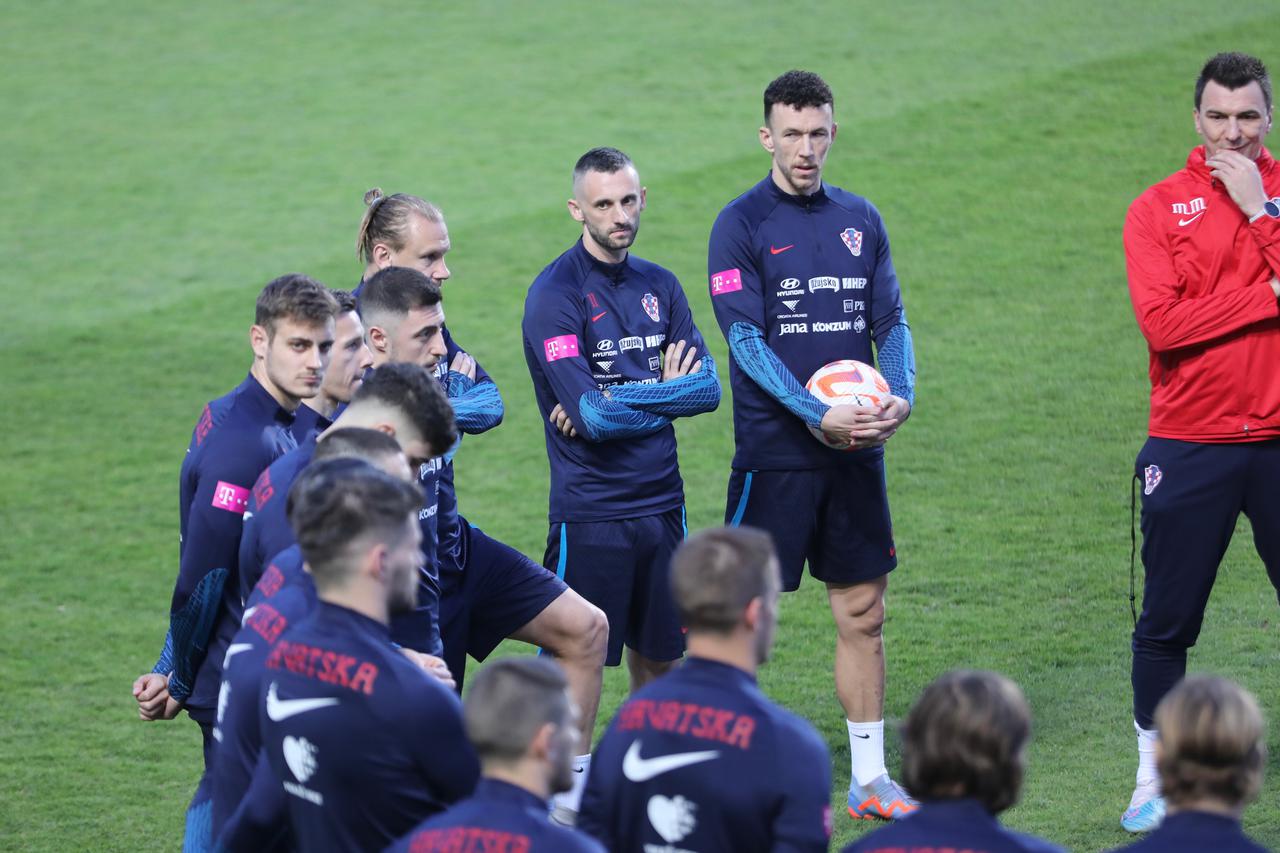 Trening hrvatske nogometne reprezentacije u Dugopolju