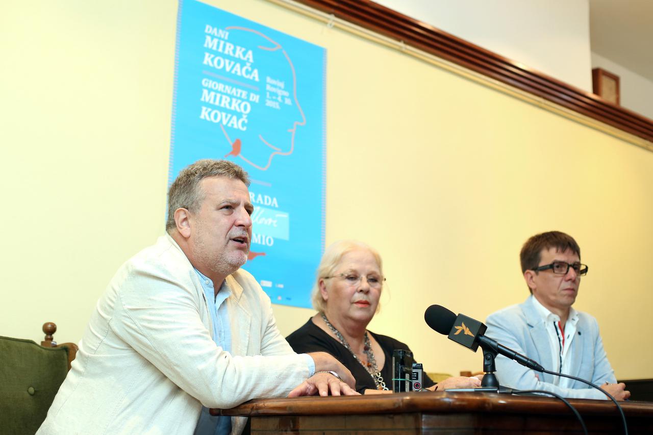 15.09.2015., Zagreb - U Hrvatskom kulturnom klubu u Muzeju za umjetnost i obrt odrzana je konferencija za medije Udruge Mirko Kovac na temu dodjele nagrade Mirko Kovac. Slobodana Datic, Vlaho Bogisic , Seid Serdarevic. Photo: Sanjin Strukic/PIXSELL