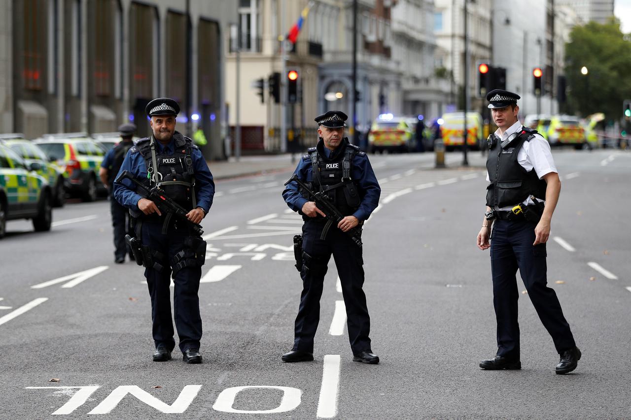 Nalet auta na pješake u Londonu