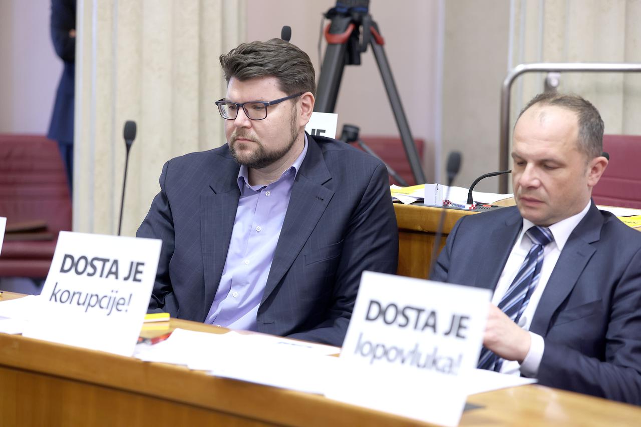 Zagreb: U Saboru započelo glasovanje