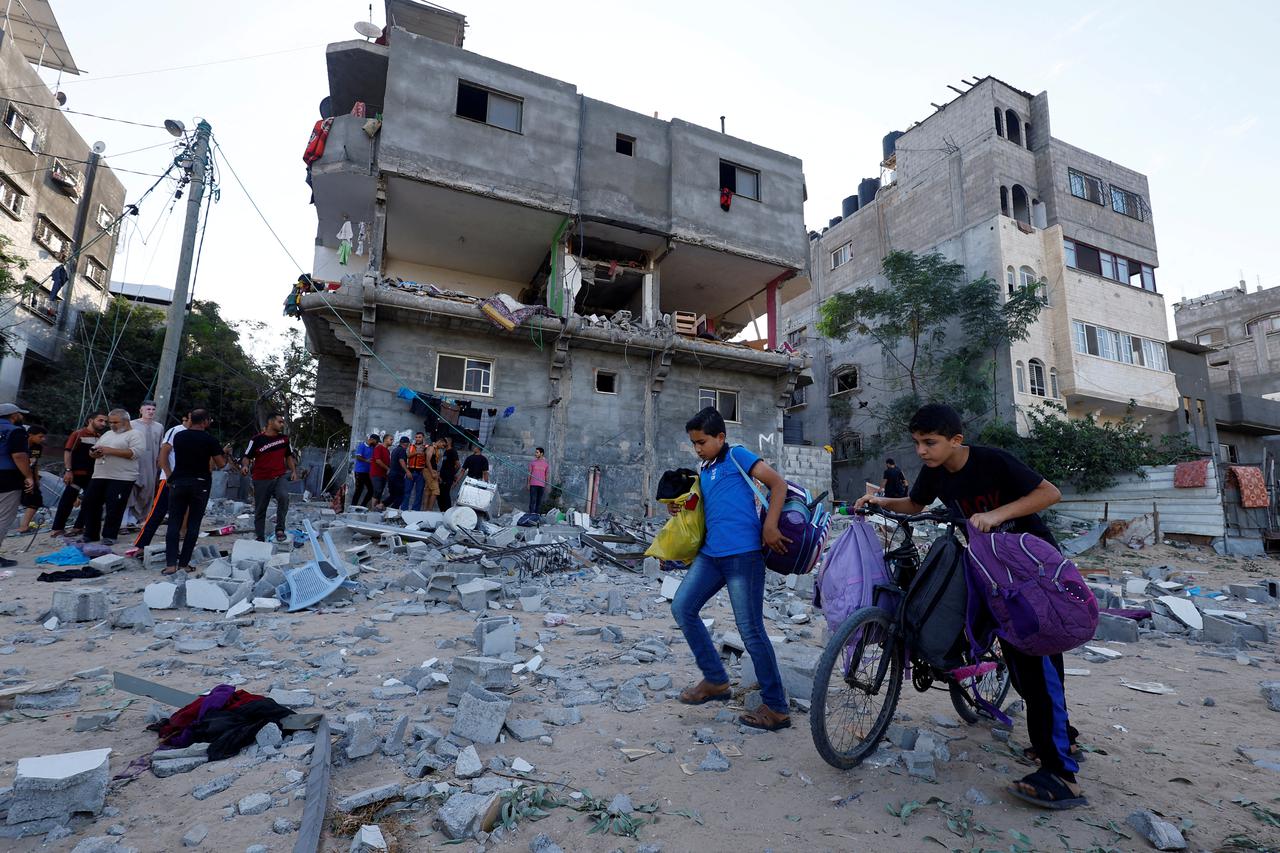 Aftermath of Israeli strikes in Khan Younis
