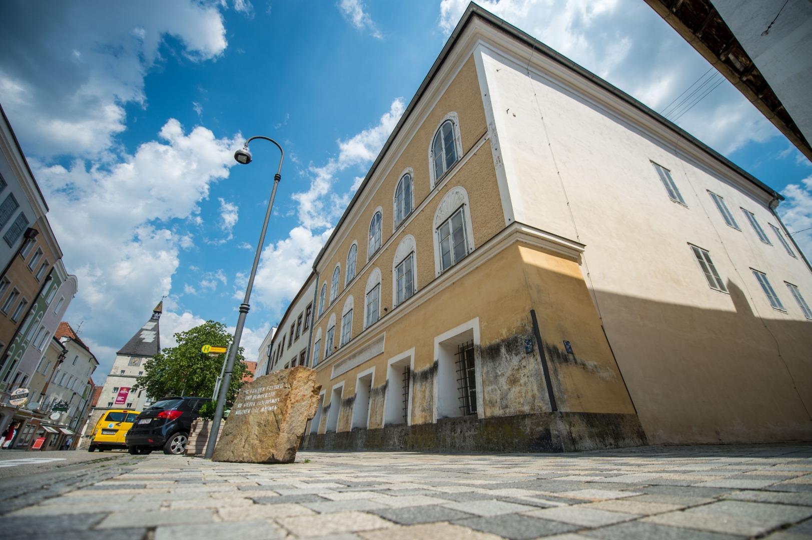 18 July 2018, Austria, Braunau am Inn: Adolf Hitler's birthplace. Photo: Lino Mirgeler/dpa /DPA/PIXSELL