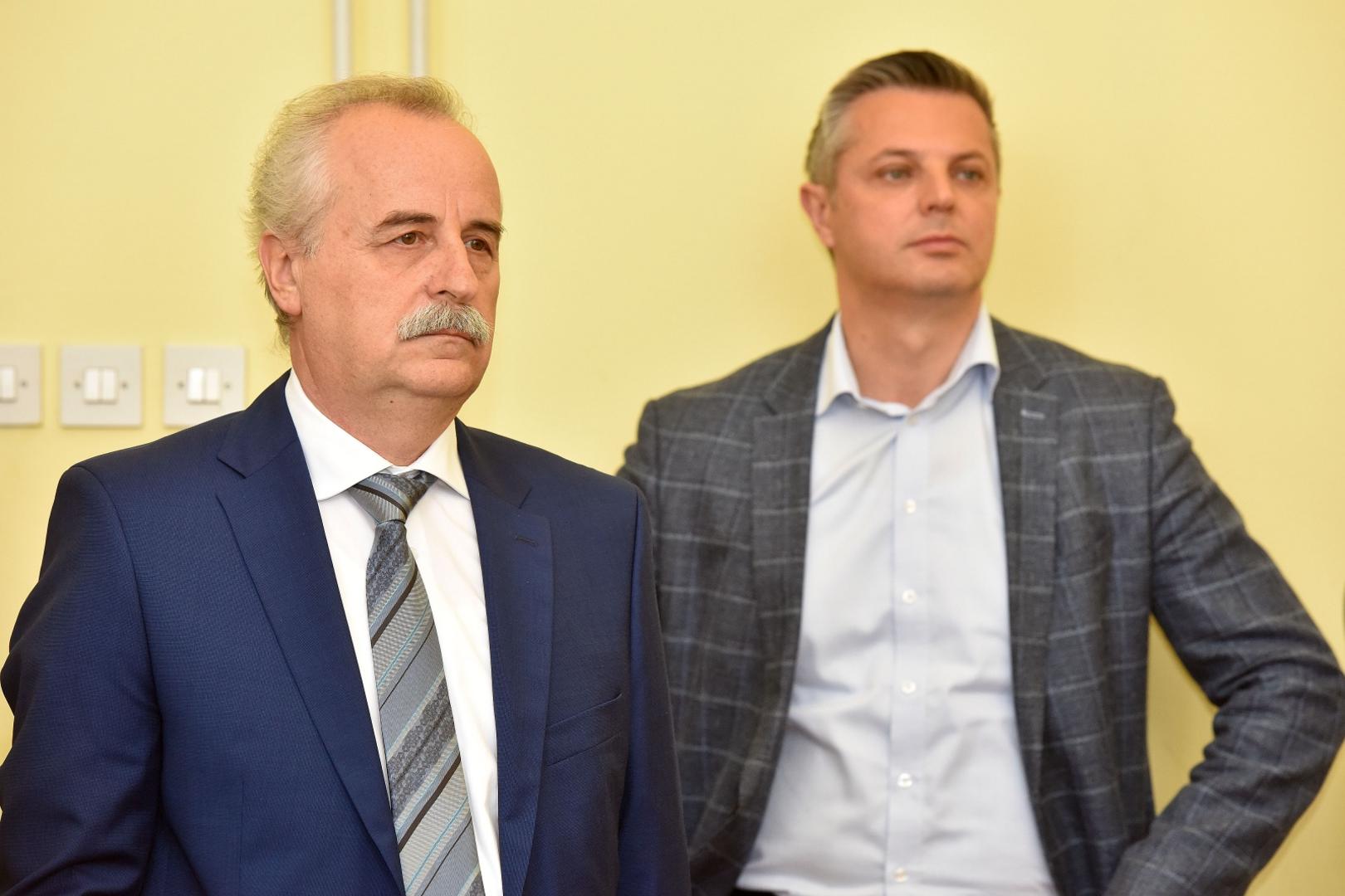 17.05.2020., Cakovec - Medjimurski demokratski savez (MDS) novi je clan Restart koalicije. Mladen Novak i gradonacelnik Cakovca Stjepan Kovac.Photo: Vjeran Zganec Rogulja/PIXSELL