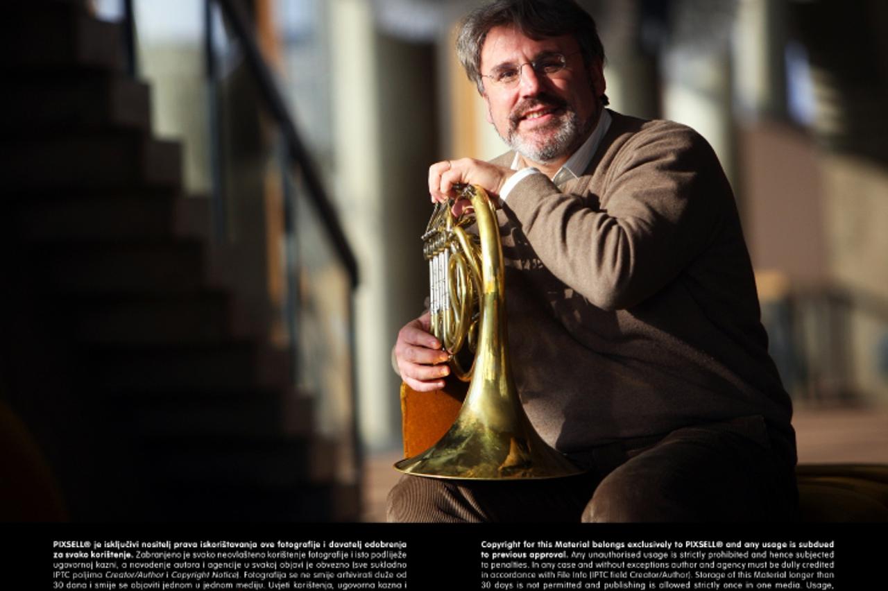 '28.02.2012., Zagreb - Kornist Radovan Vlatkovic. Photo: Slavko Midzor/PIXSELL'