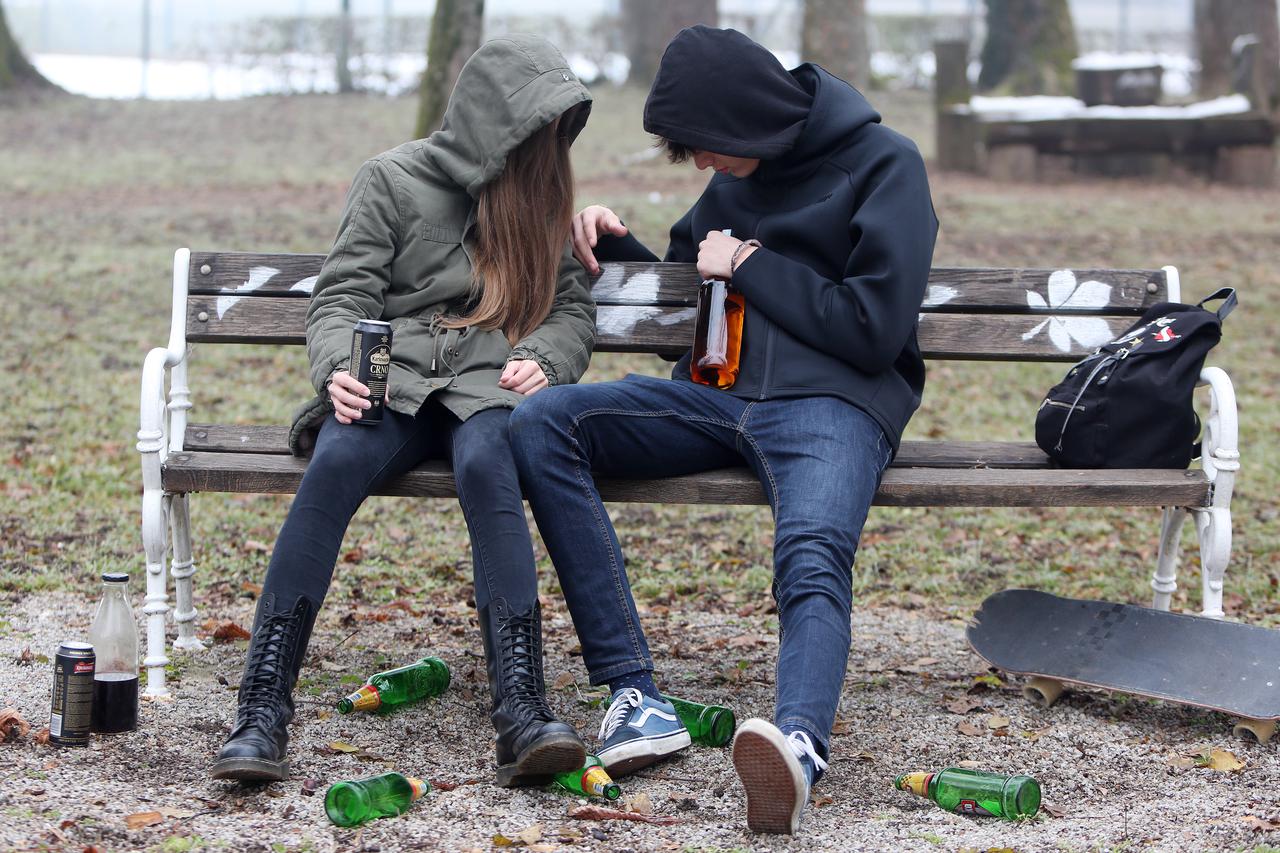 Maloljetnici pod utjecajem alkohola