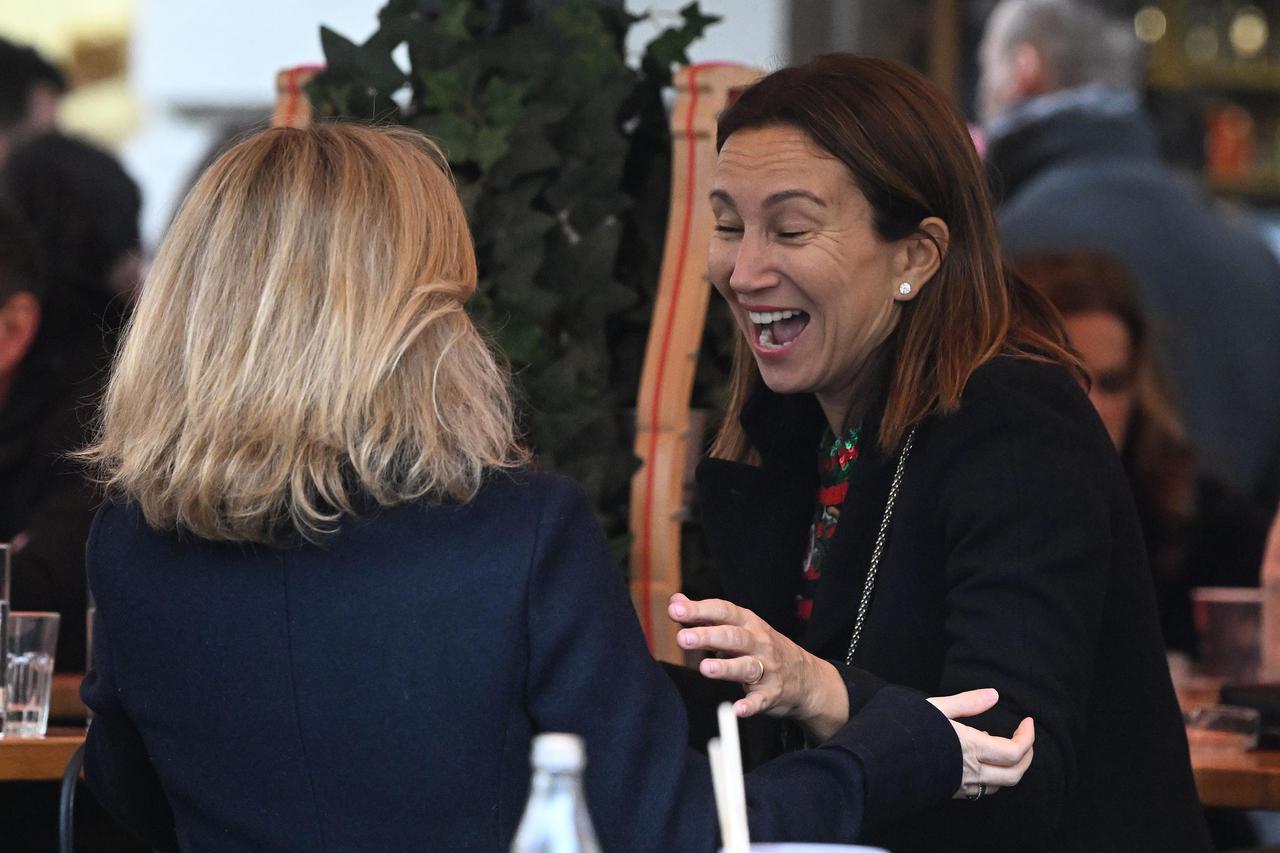 Zagreb: Iva Majoli s prijeteljicom u kafiću