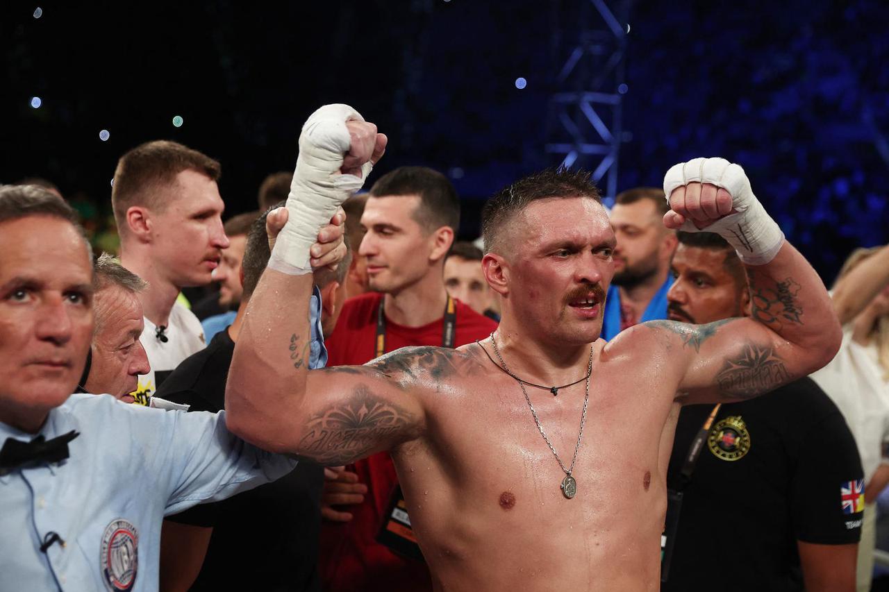 WBA, IBF & WBO Heavyweight Titles - Oleksandr Usyk v Daniel Dubois