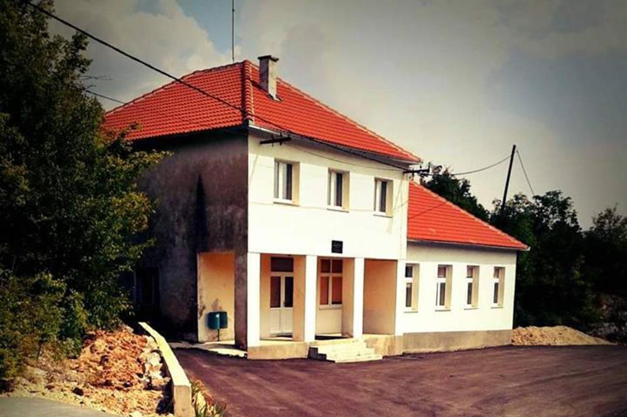 Područna škola Kljenovac