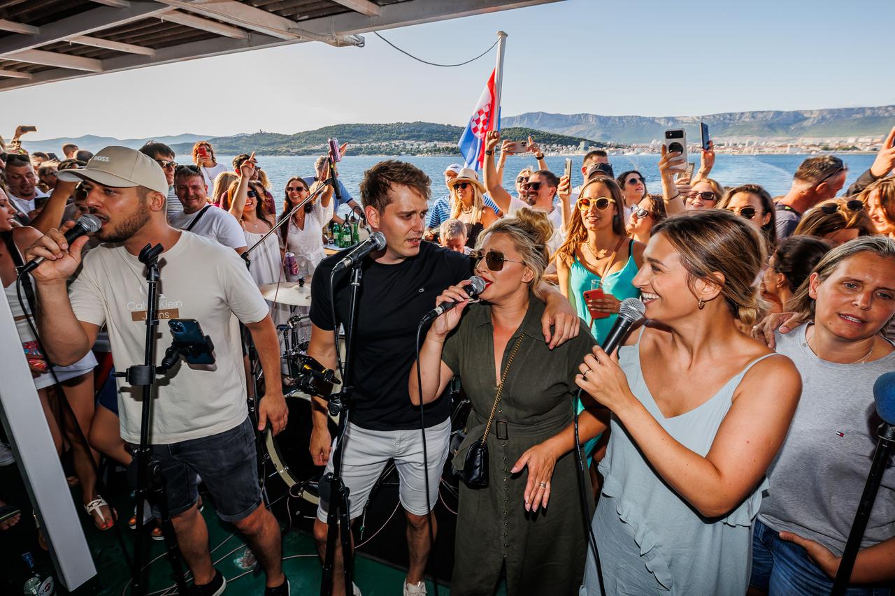 Split: Koncertom na trajektu "Korčula" počeli dani sjećanja na Olivera Dragojevića