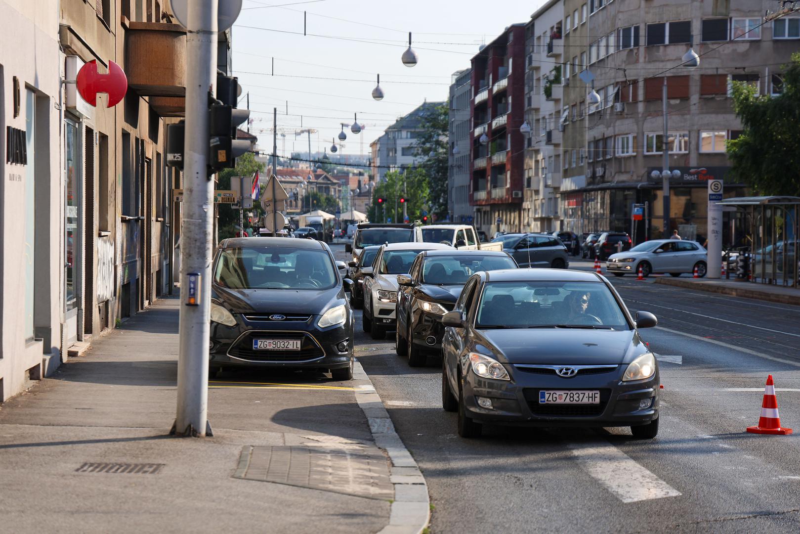U galeriji pogledajte kako izgleda gradilište prvoga dana radova.