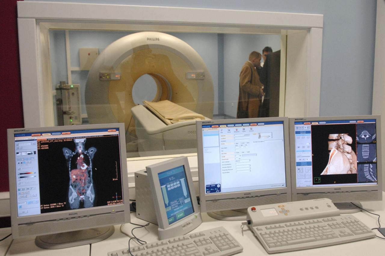 PET CT uređaj