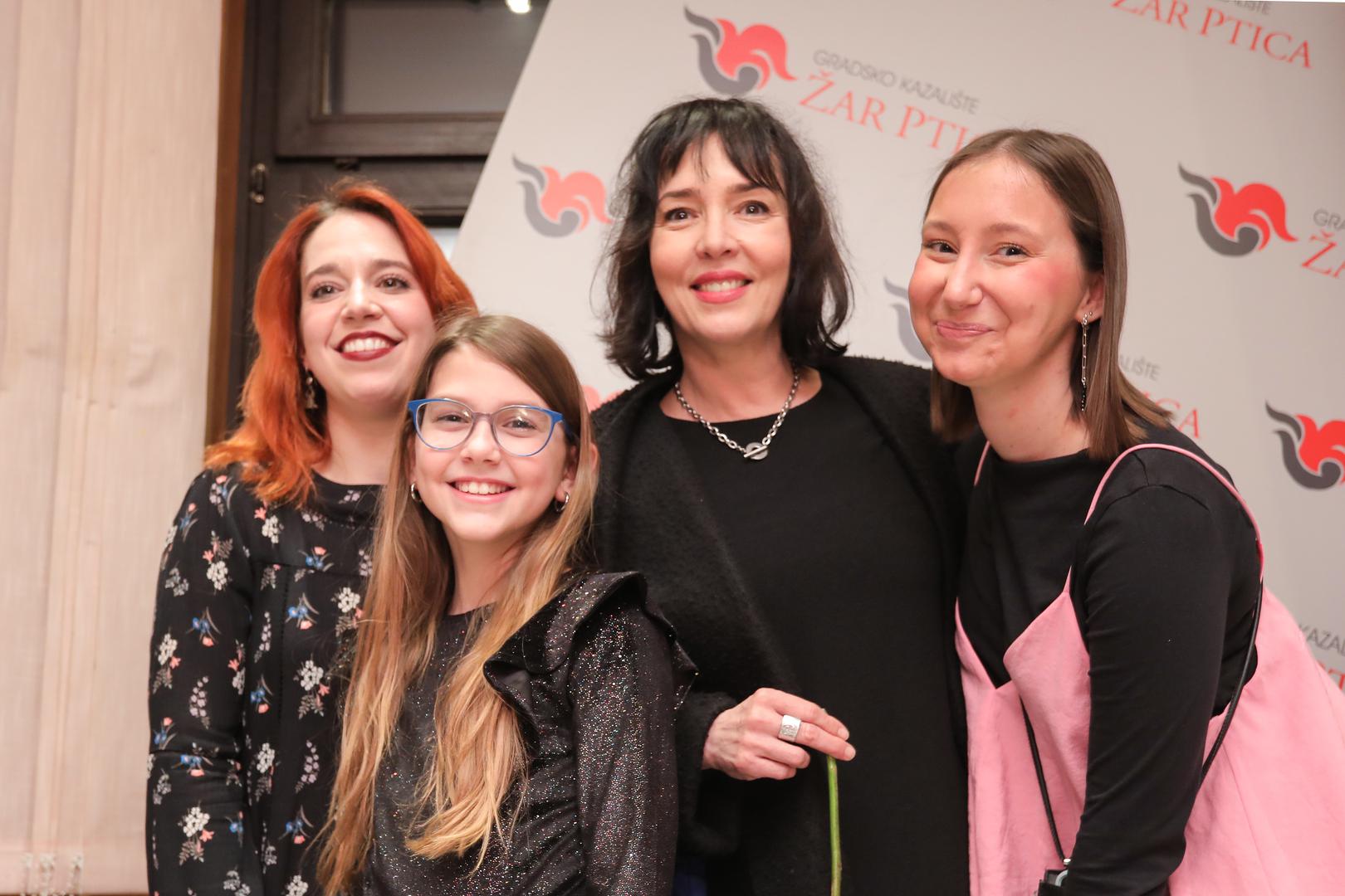 04.03.2023., Zagreb - U kazalistu Zar ptica premijera predstave Dnevnik Pauline P. Nika Ivancic, Katja Matkovic, Gorana Marin, Paulina Polak. PRILIKOM OBJAVE FOTOGRAFIJE ZASTITITI IDENTITET DJETETA (ZAMUTITI LICE) Photo: Tomislav Miletic/PIXSELL