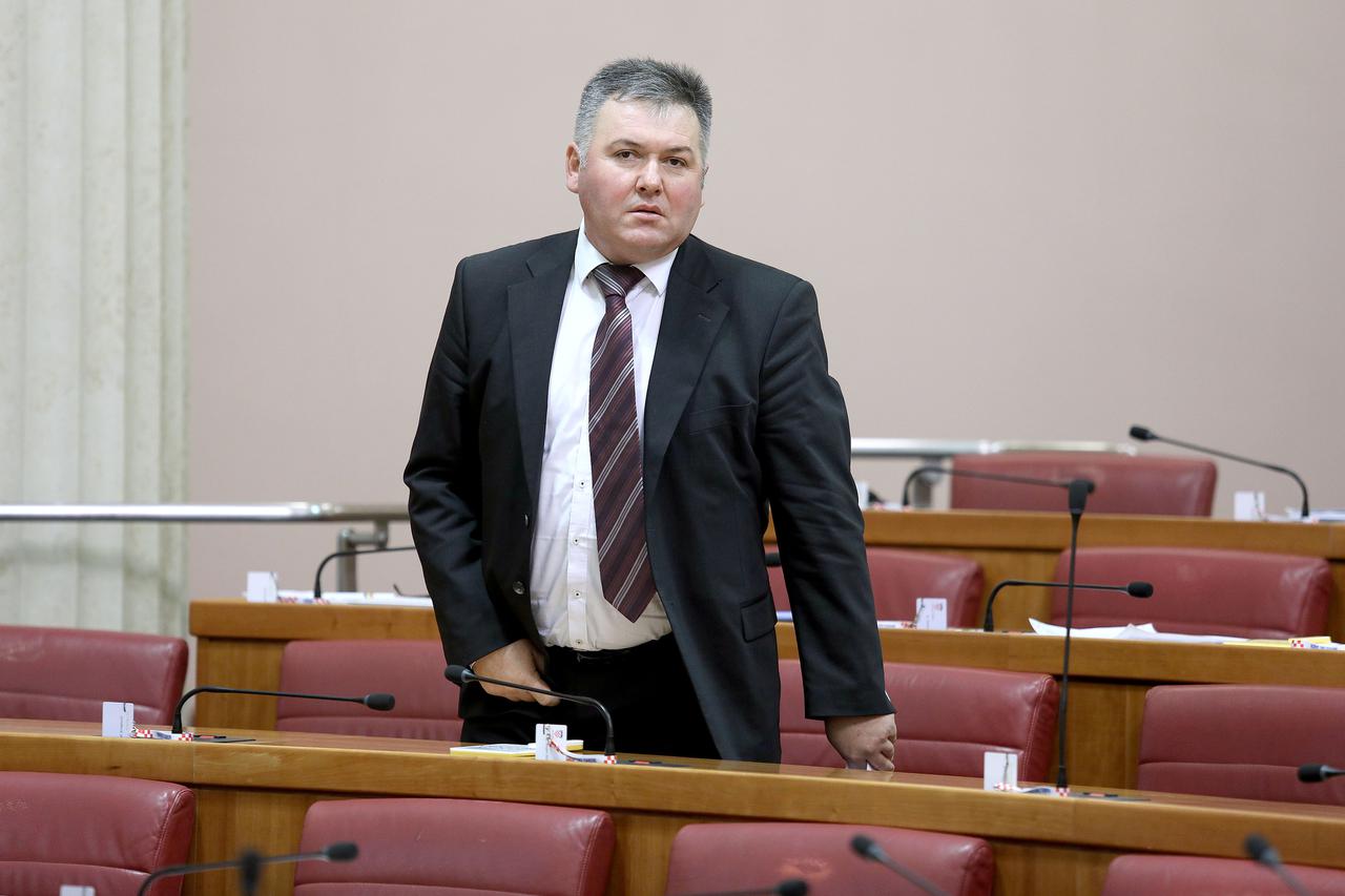 Željko Lenart
