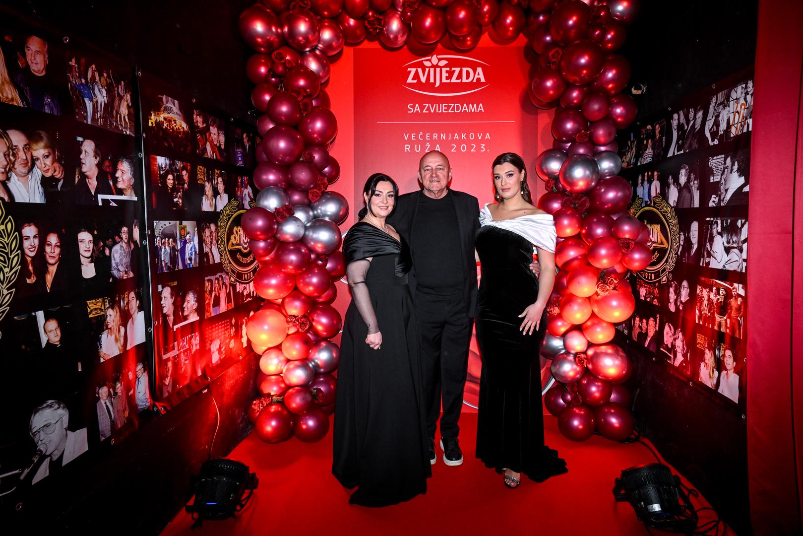 Radijska voditeljica Ivana Radaljac Krušlin sa suprugom Željkom Krušlinom Kruškom i kćeri