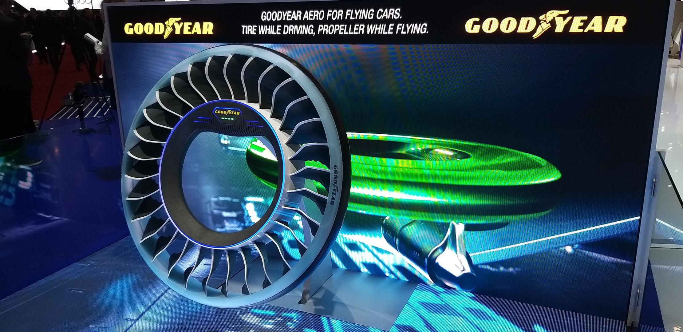 Goodyear Aero: Guma s propelerima za autonomna leteća vozila budućnosti , a služi
za vožnju cestom i letenje zrakom