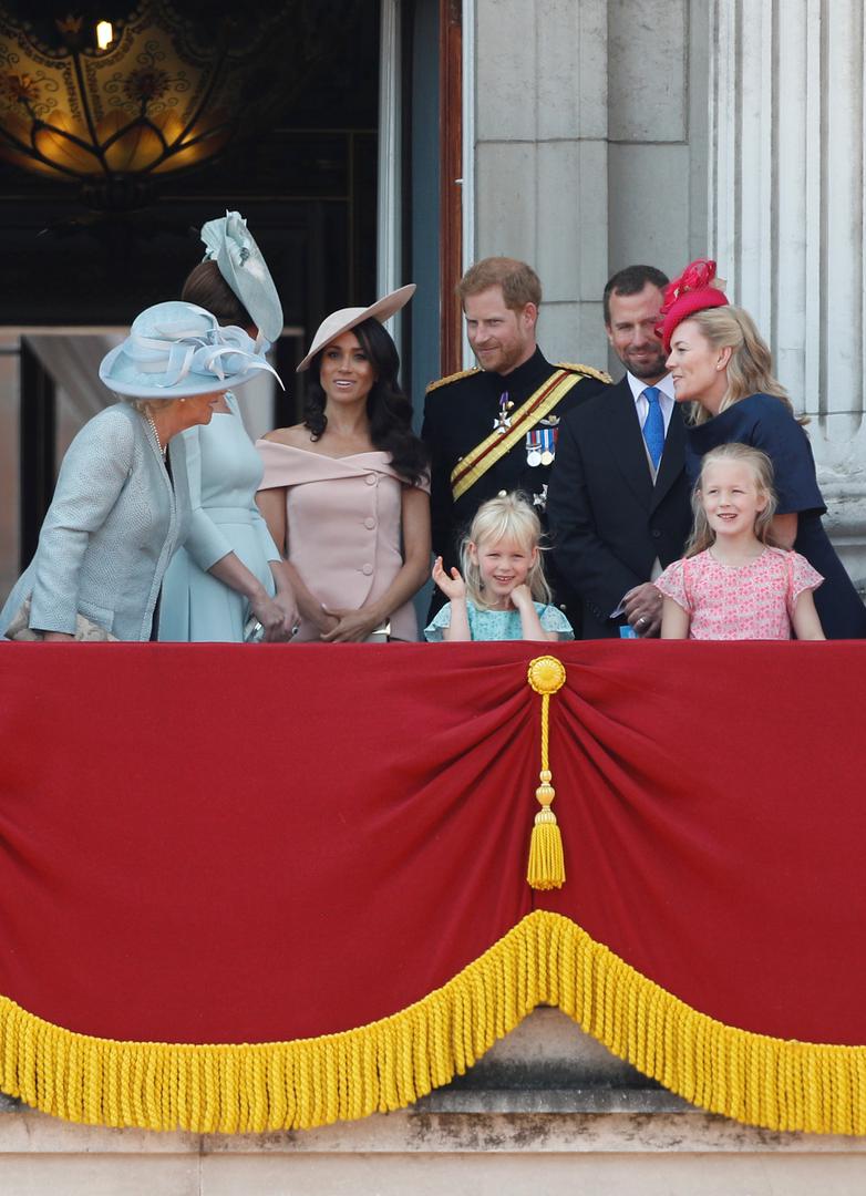 Na balkonu Buckinghamske palače Meghan Markle prvi put se pojavila ovog vikenda u povodu ceremonije Trooping the Colour koja je dio obilježavanja rođendana kraljice Elizabete. 