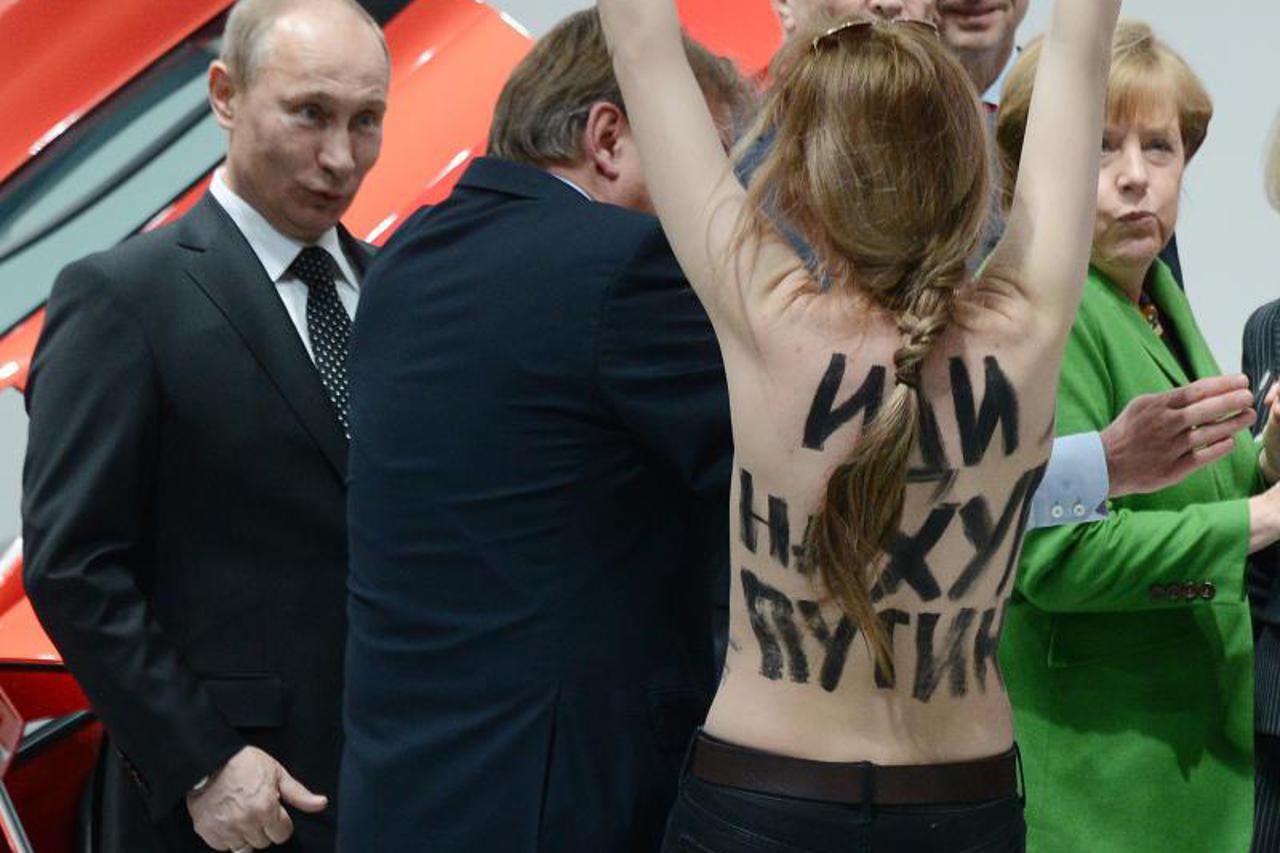Vladimir Putin, Femen (1)