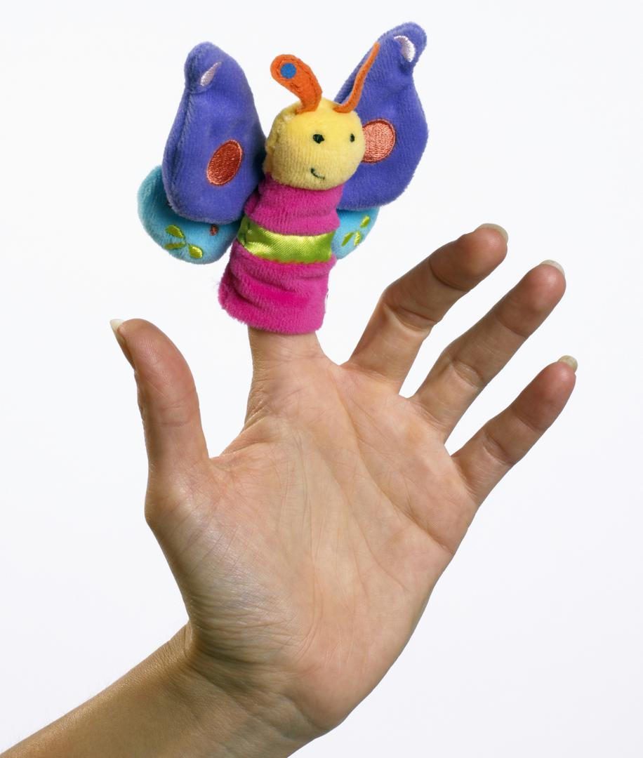 Igračke za prste - Djeca se vole igrati uloga, a vlastito malo kazalište lutaka na prstima posebna je zabava. Sve što vam je potrebno za izradu je papir različitih boja, marker, olovka, lijepilo, škare, gumica za brisanje te mašta.