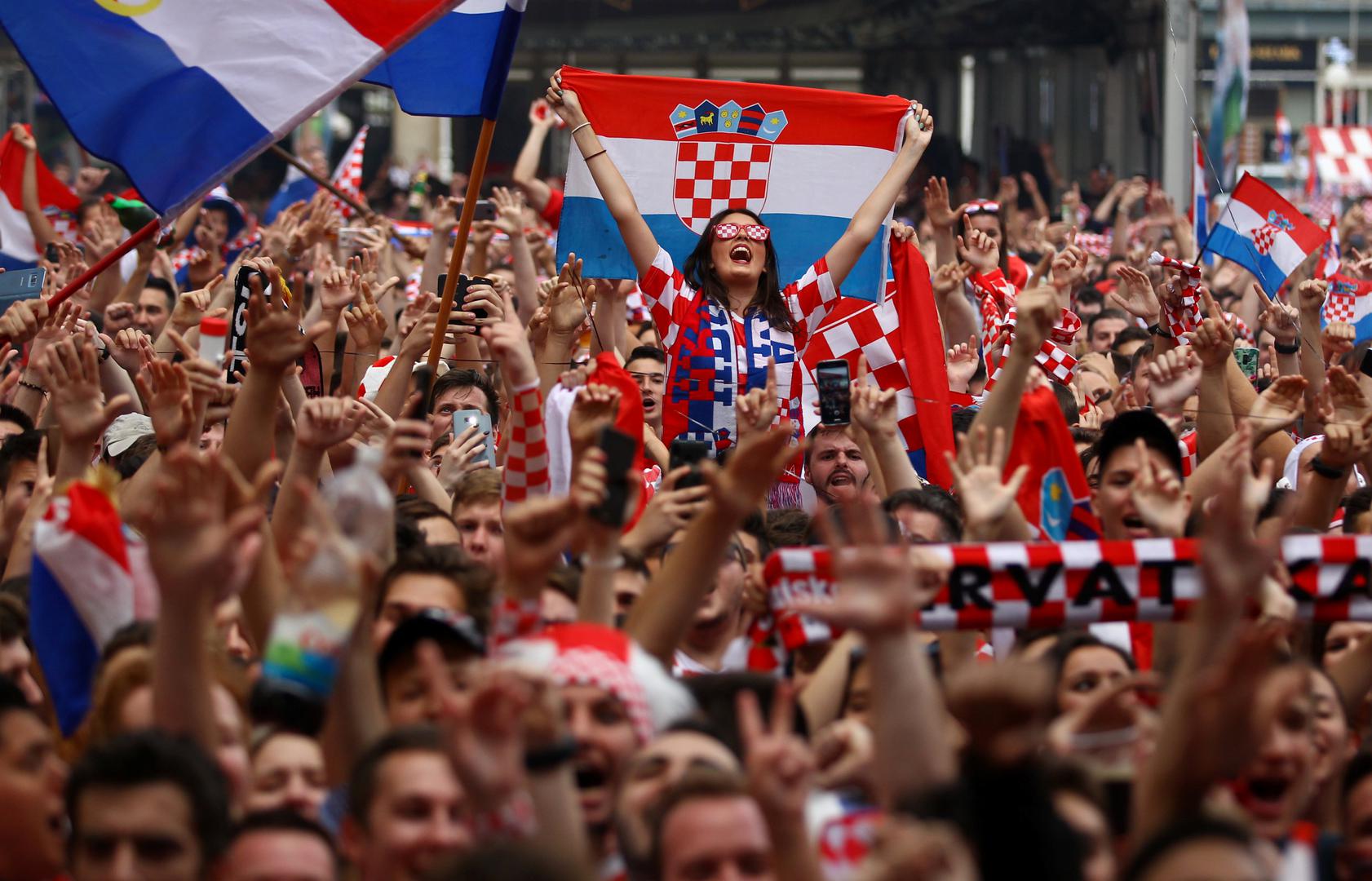 Opet smo se vratili nakon 0:1 (Čerišev, 31.). Zabio je Kramarić u 39. za 1:1, a samo dvadesetak minuta trebali smo izdržati nakon što je u 101. minuti glavom zabio Domagoj Vida za 2:1