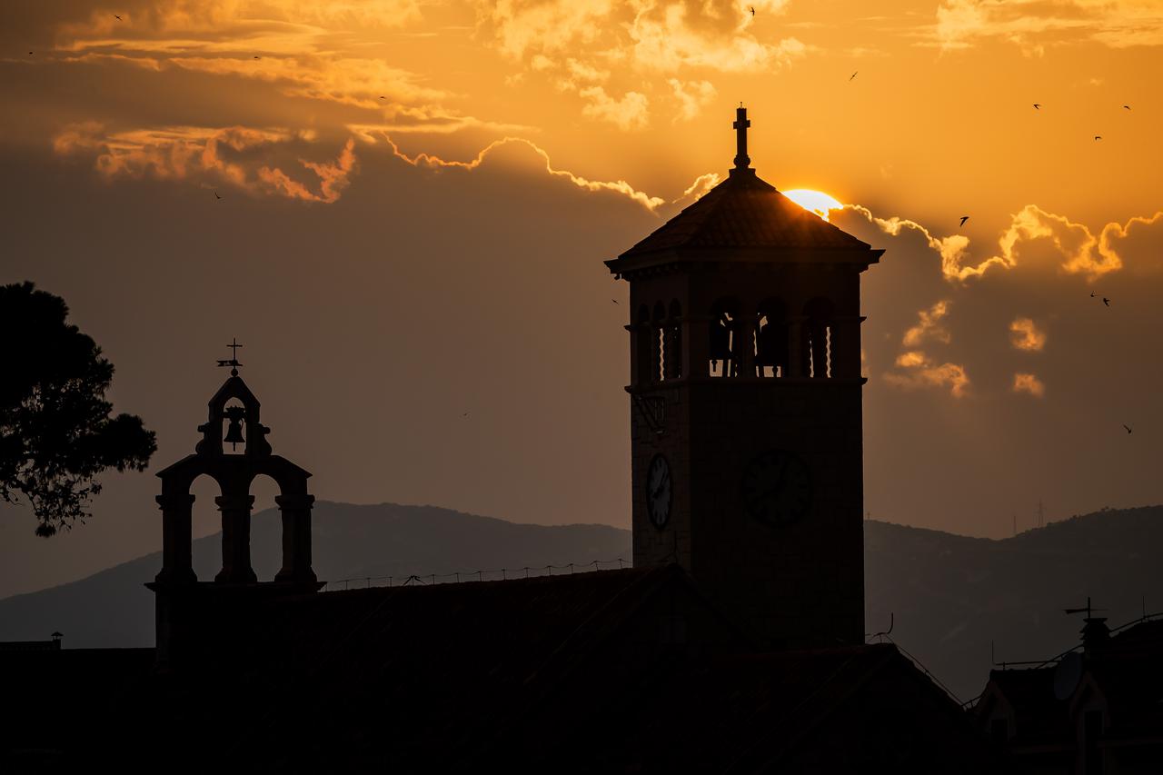 Zalazk sunca u Vranjiću