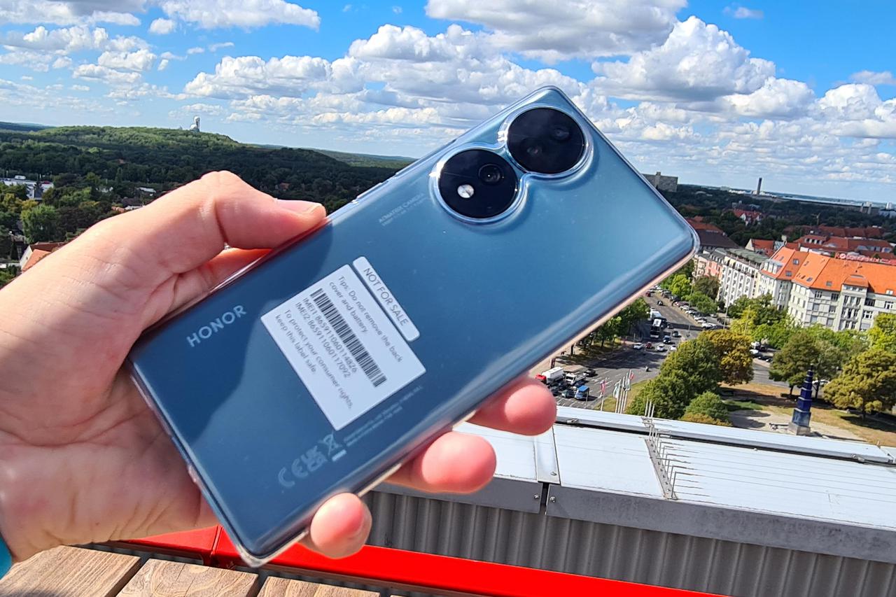 HONOR 70