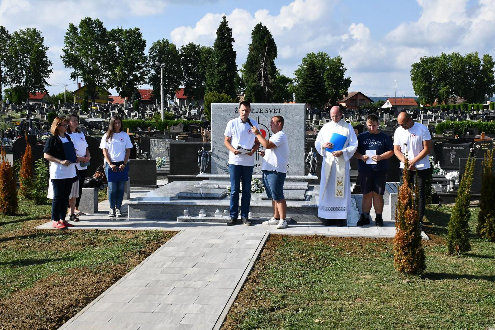 27.06.2024., Slavonski Brod - Blagoslov grobnice za nerodjenu djecu Udruge Betlehem Slavonski Brod na Gradskom groblju u Slavonskom Brodu. Photo: Ivica Galovic/PIXSELL