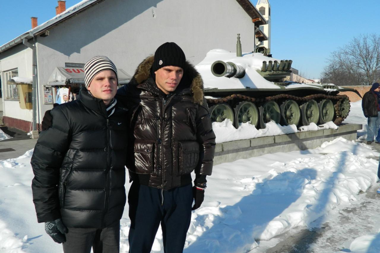 'SPORT  13.12.2012. VUKOVAR - Ognjen Vukojevic i njegov brat Ozren  Branimir Bradaric/Vecernji list                                '