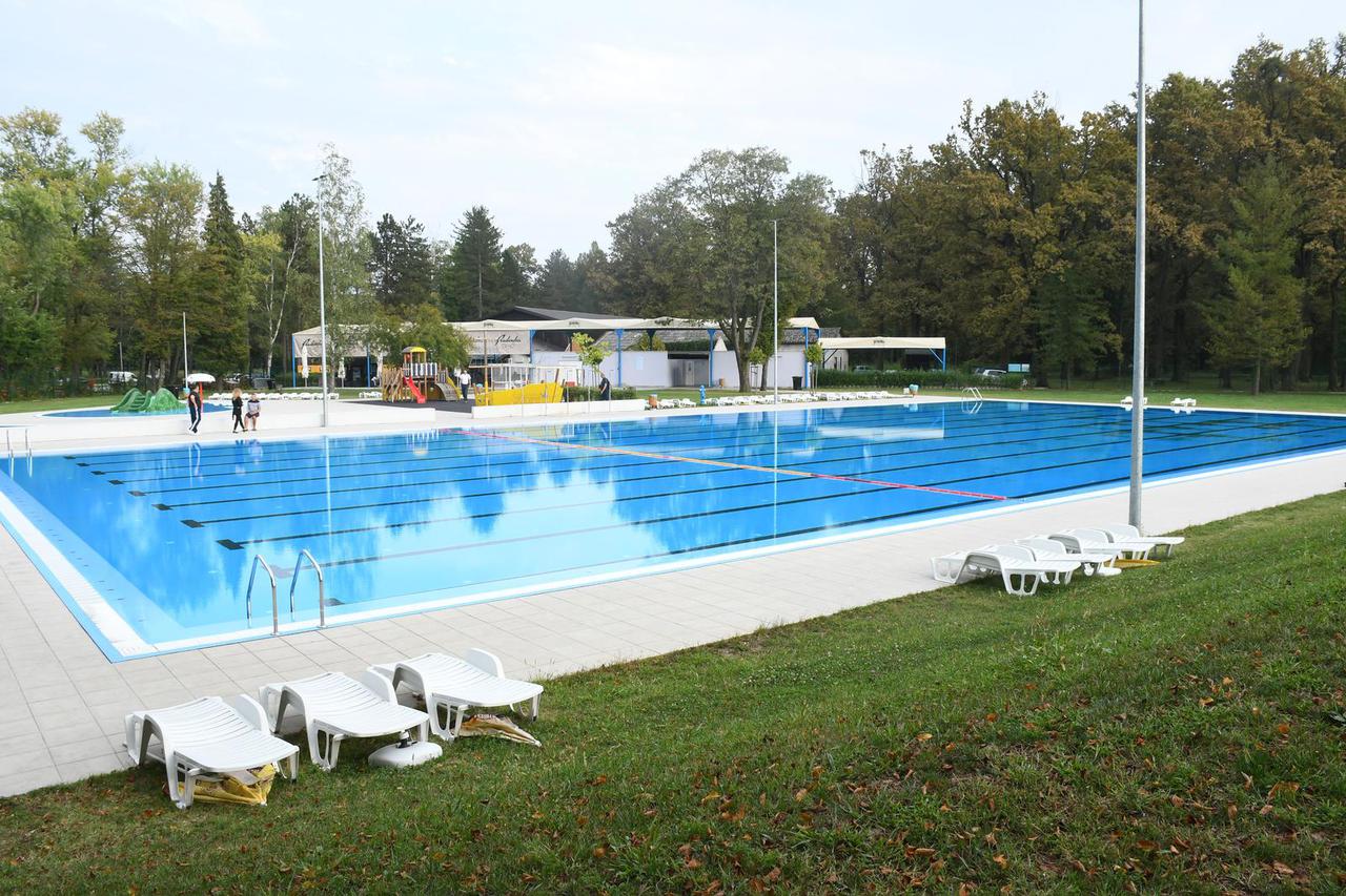 Sisak: Završena je sezona kupanja na bazenima