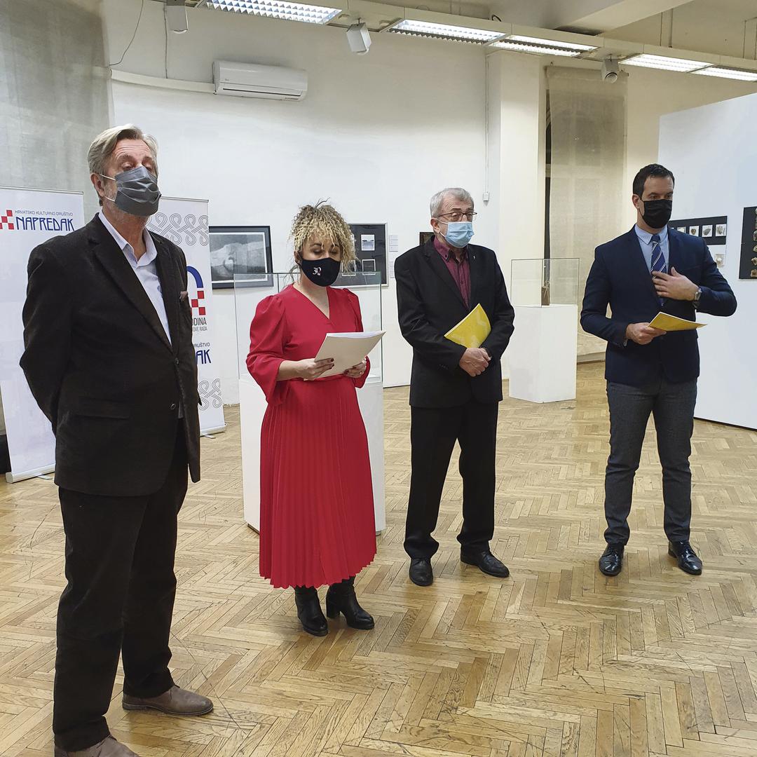 Otvorenje izložbe PULS u Umjetničkoj galeriji BiH - direktor galerije Strajo Krsmanović, Ivana Lukić, Franjo Topić, počasni predsjednik i Nikola Čiča, predsjednik HKD NapredakRGB