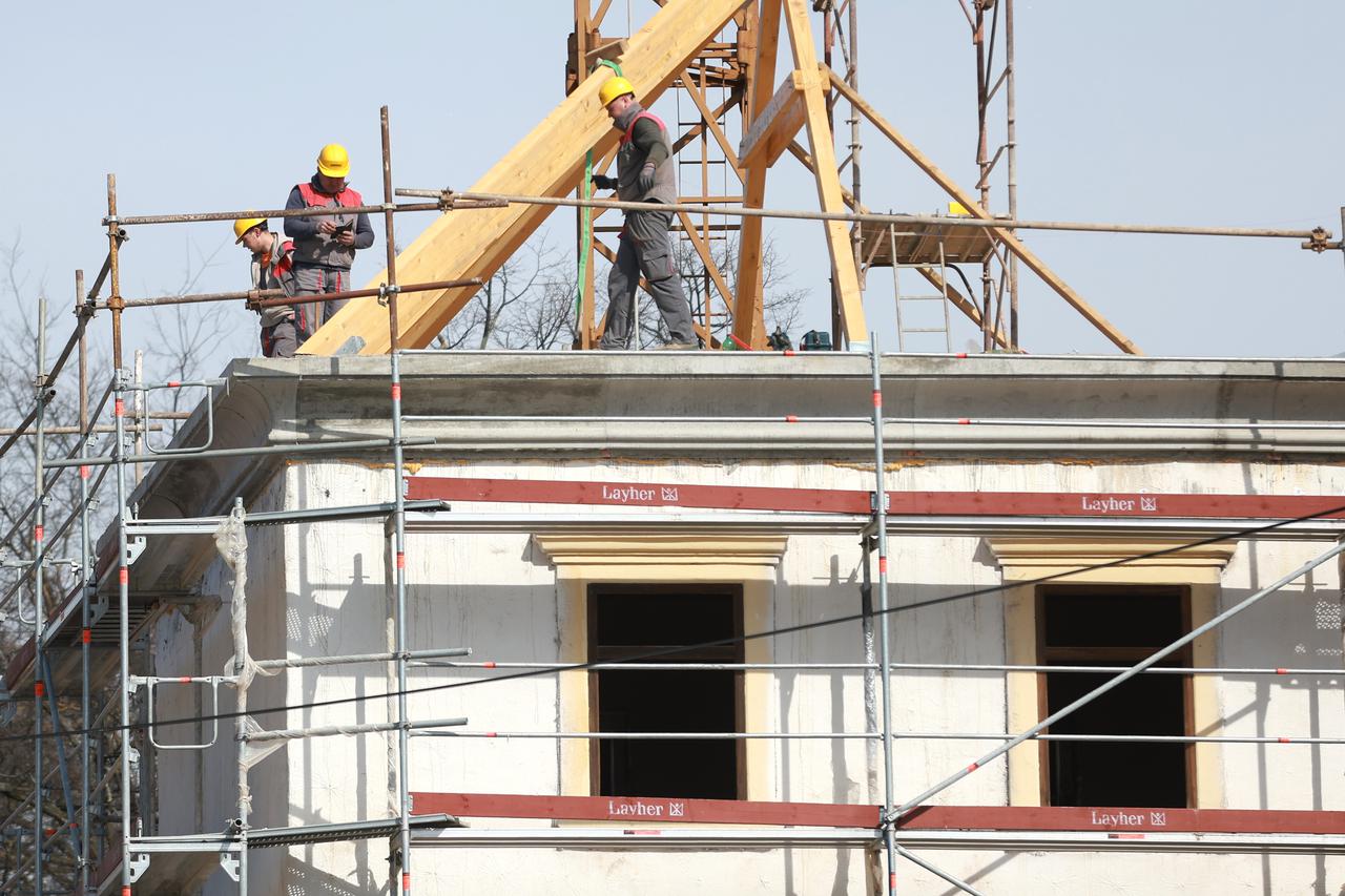 Zagreb: Užurbani tempo gradske svakodnevice u središtu grada