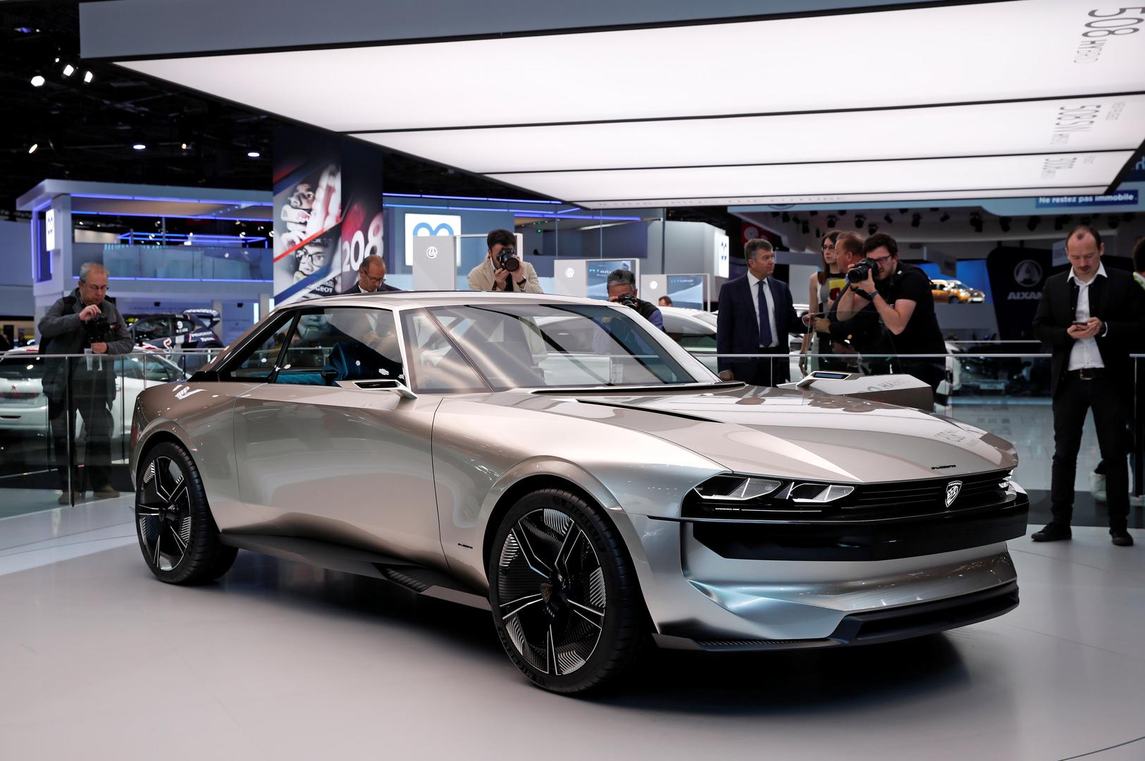 Na Peugeotovu štandu predstavljen je e-Legend, koncept inspiriran coupe-verzijom slavnog modela 504.

