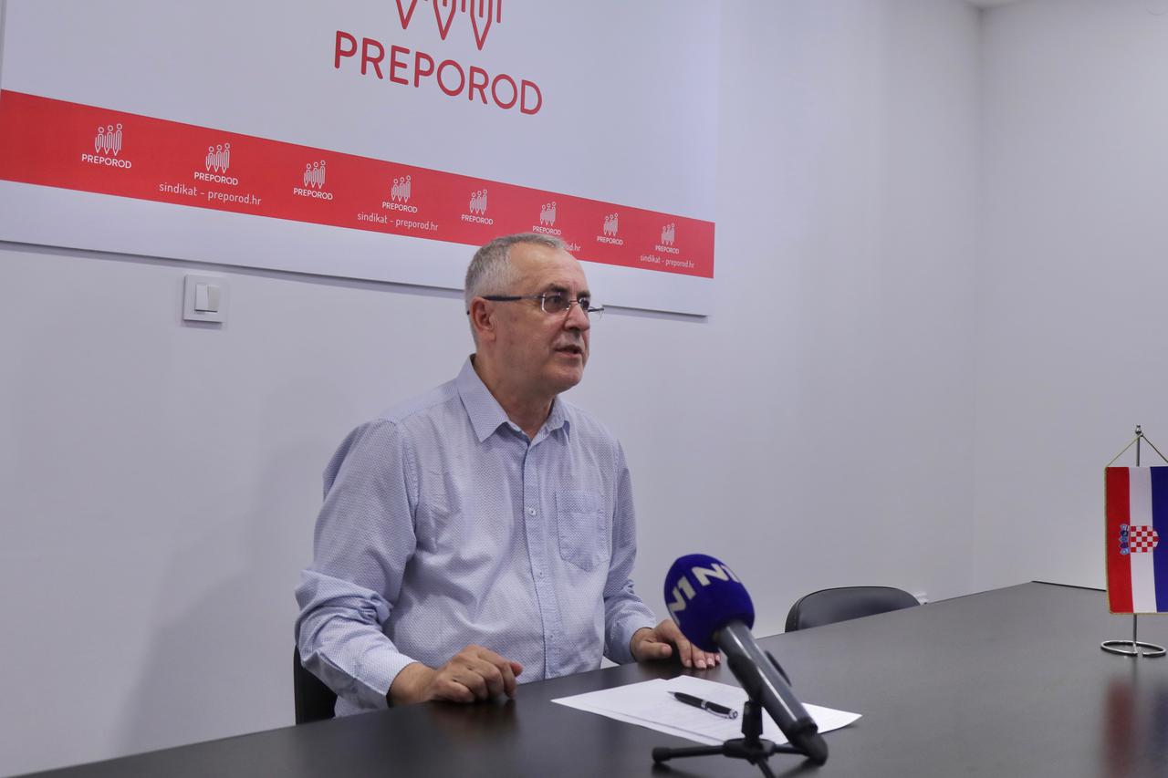 Split: Konferencija za medije sindikata zaposlenika u hrvatskom skolstvu Preporod