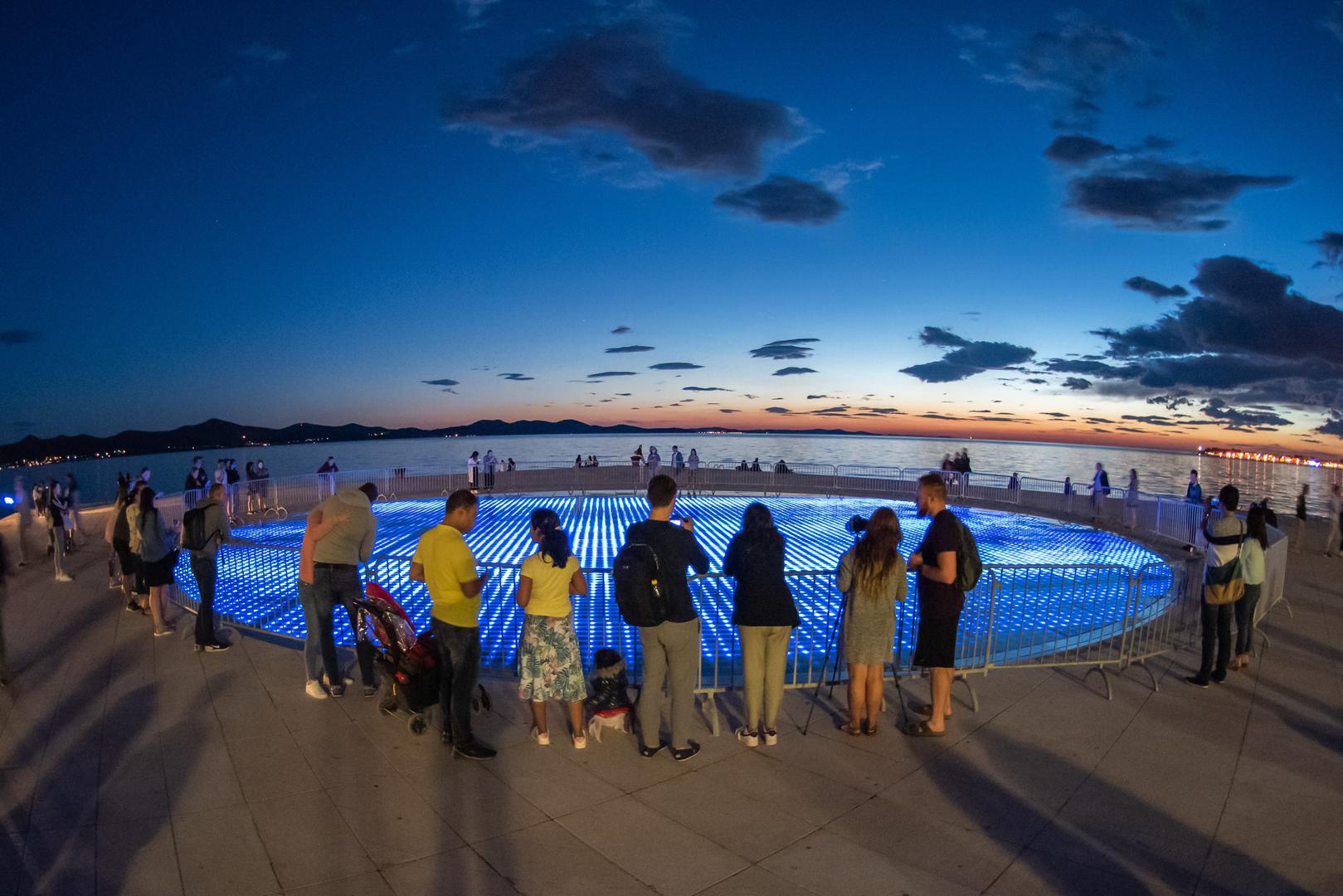 Popularna zadarska svjetlosna instalacija sanirana je brzo nakon napada.