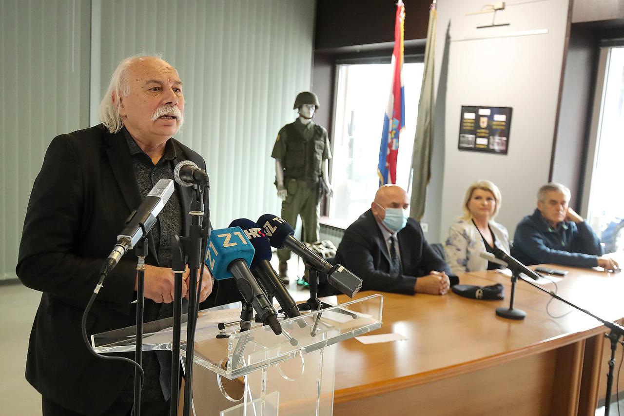 Zagreb: Branitelji na konferenciji s temom huljenja Domovinskog rata