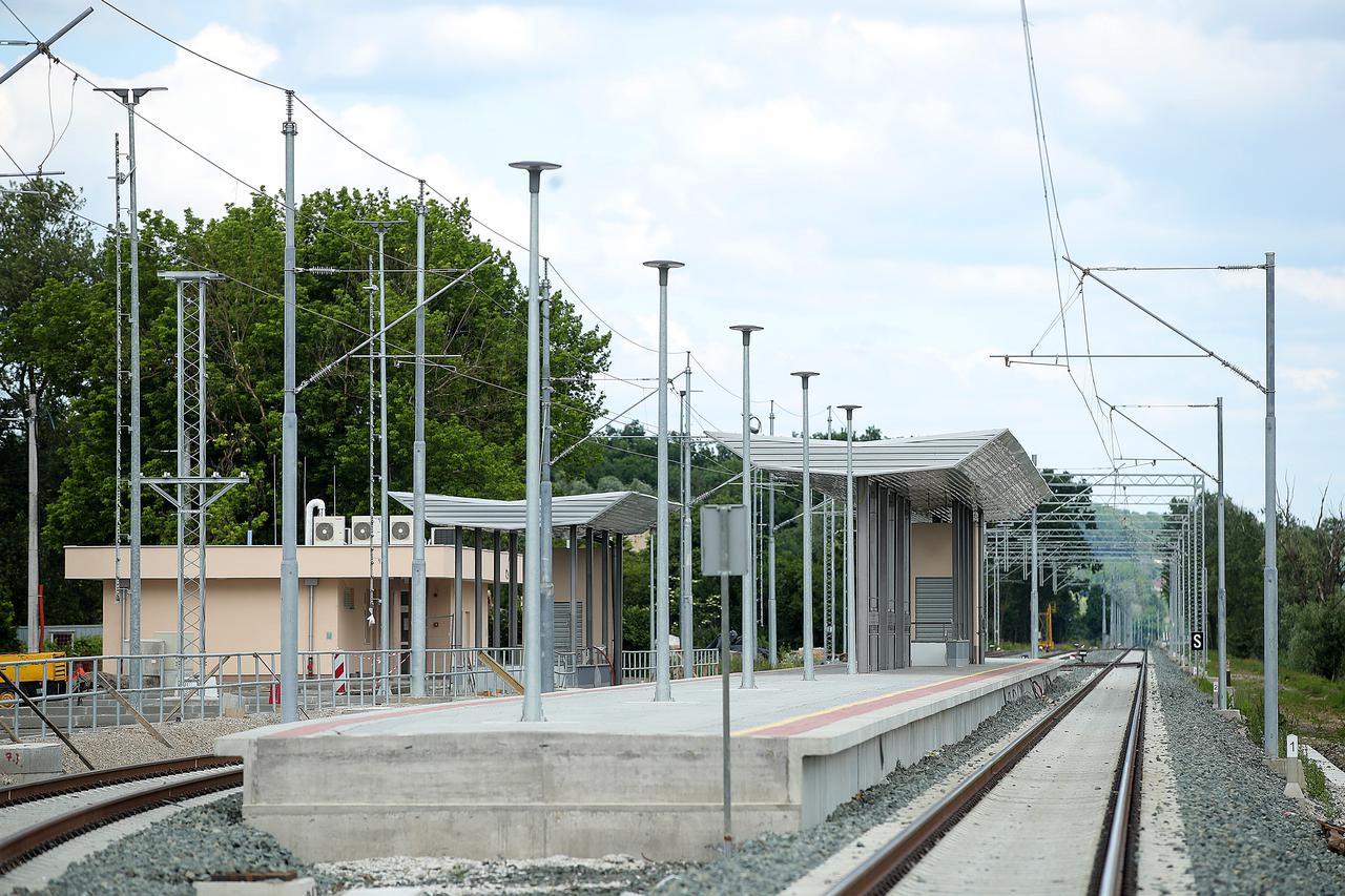 Željezni?ki kolodvor Zapreši?