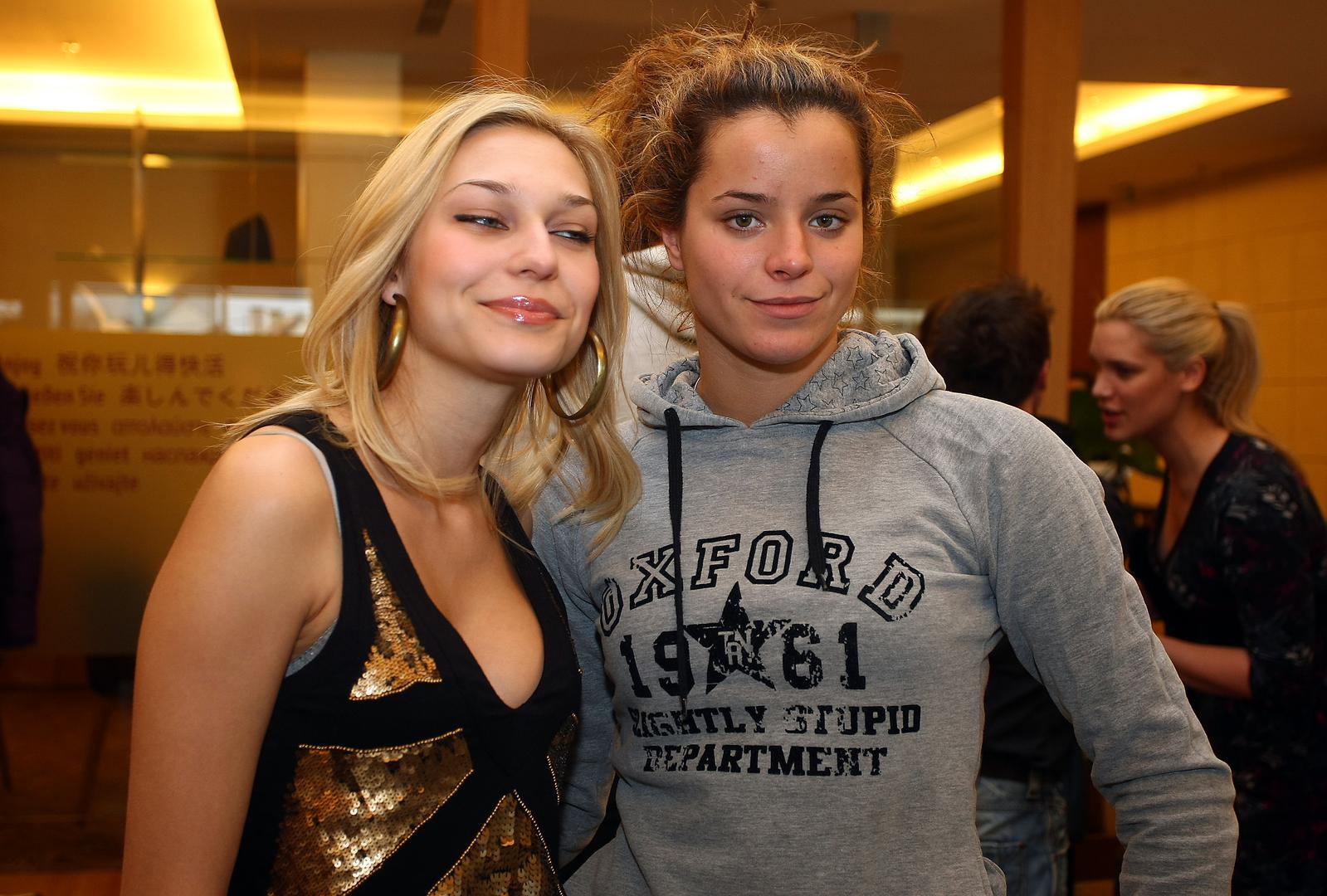 Osim toga, pokrenula je i svoj YouTube kanal Tanja Believe koji ima 51 tisuću pratitelja i na kojem često objavljuje snimke iz šopinga odjeće, namirnica i s putovanja. Osim takvih videa objavila je i jedan video renovacije stane u kojem je objasnila kako ona i suprug renoviraju stanove te ih onda prodaju ili daju u najam.