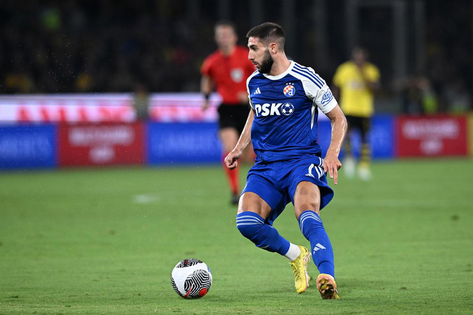 Za Luku Ivanušeca je Dinamo morao platiti tri milijuna eura odštete. Nakon četiri godine na Maksimiru otišao je u Feyenoord, a danas igra u PAOK-u.