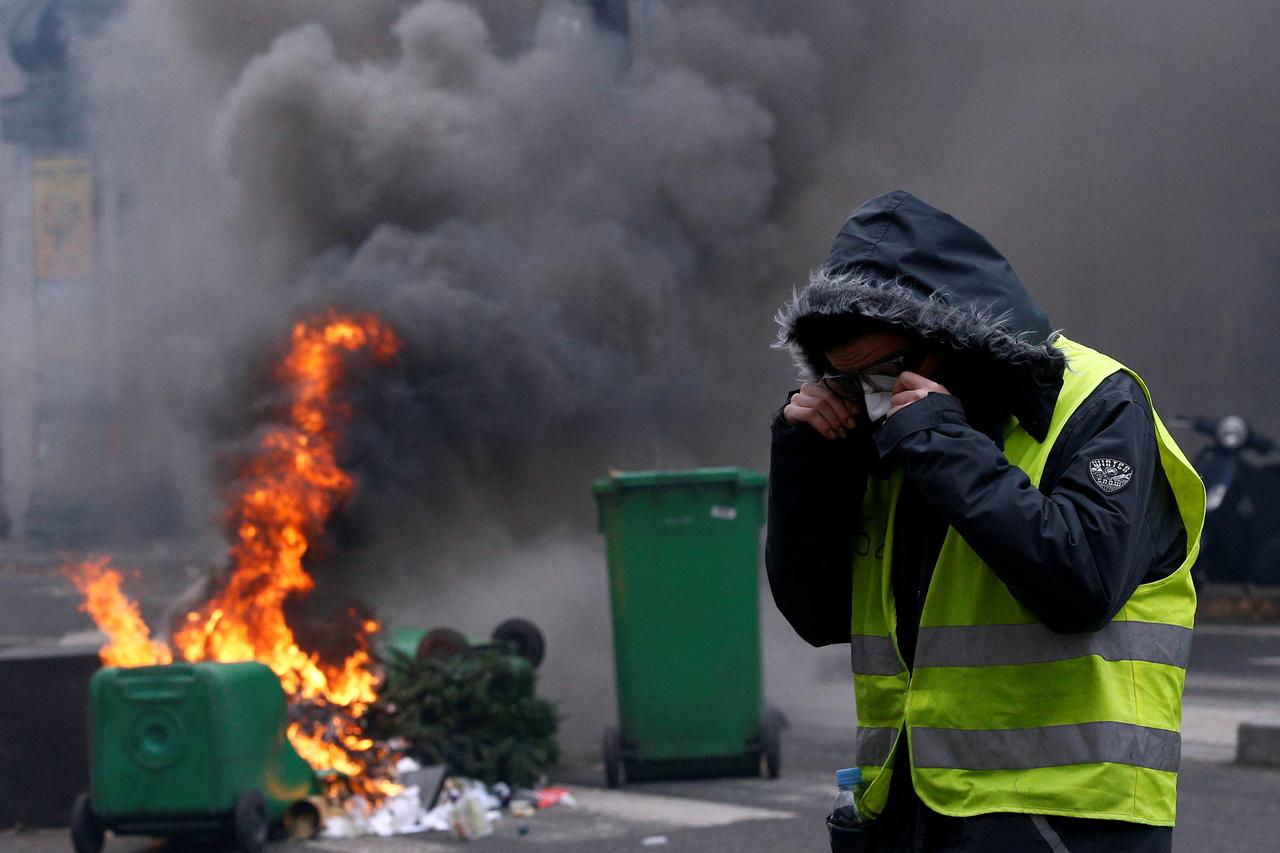 Neredi i prosvjed u Parizu