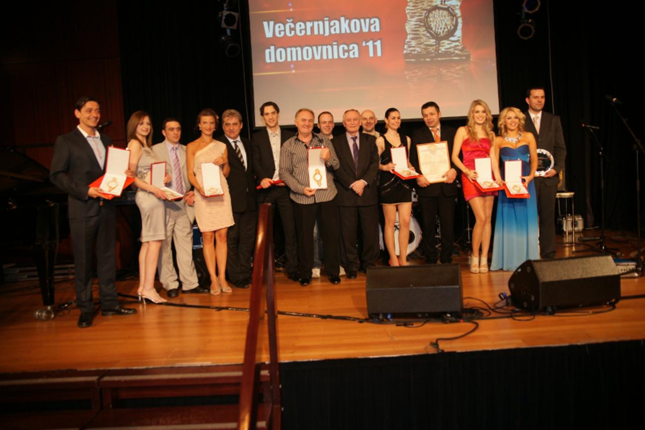 'vecdomovbica10_zem_ino_1303'