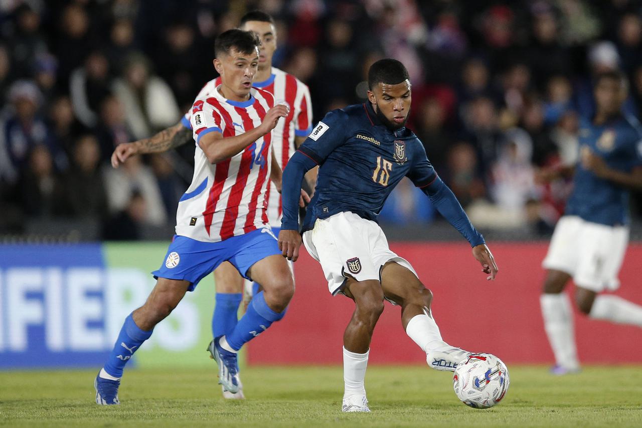 World Cup - CONMEBOL Qualifiers - Paraguay v Ecuador
