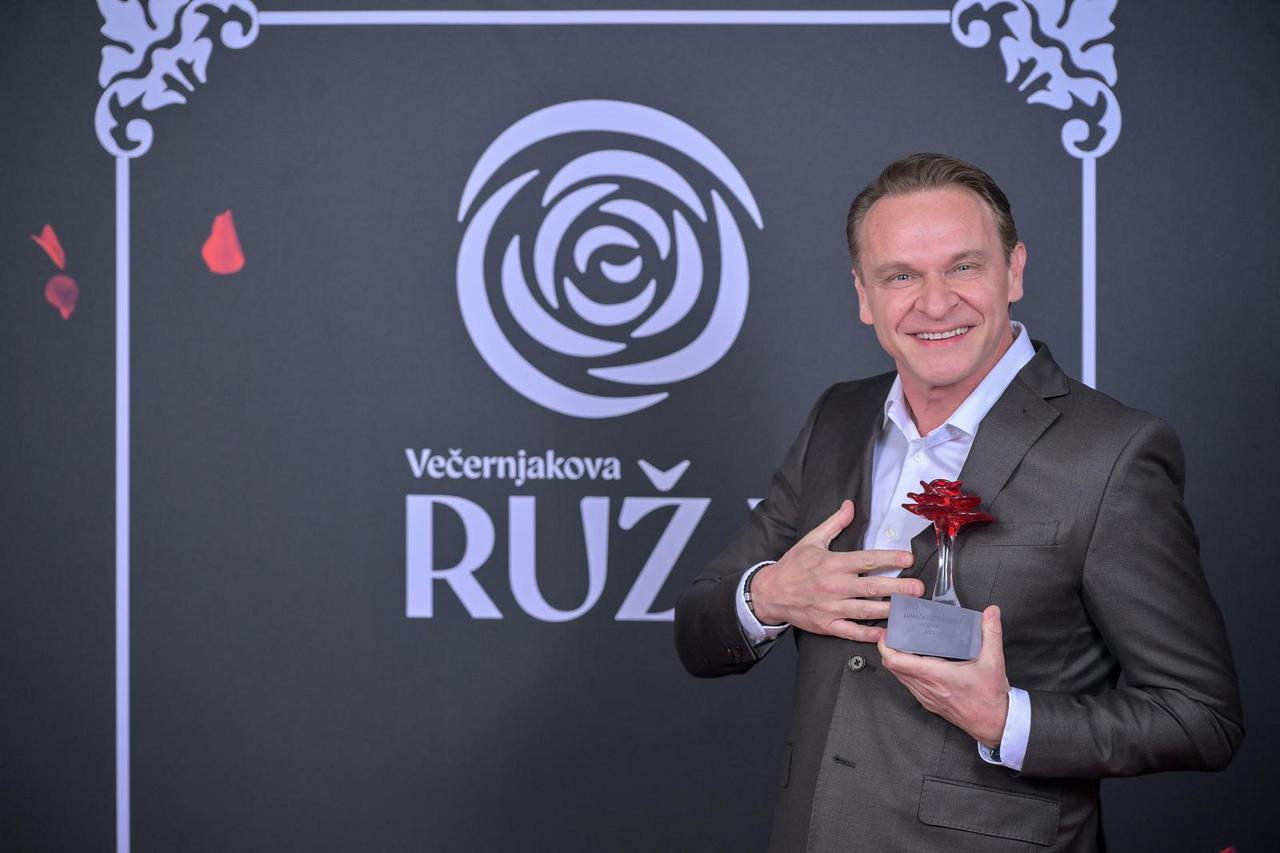 Zagreb: Dobitnici medijske nagrade "Večernjakova ruža" 