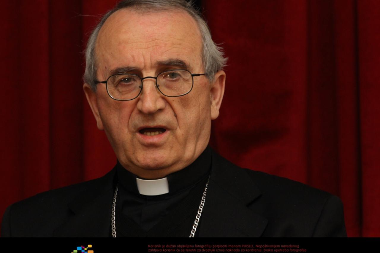 '20.03.2012., Zadar - Press konferencija u Zadarskoj Nadbiskupiji. Nadbiskup Zelimir Puljic sa suradnicima predstavio program Dana krscanske kulture koji se trebaju odrzati u Zadru. Photo: Zeljko Mrsi