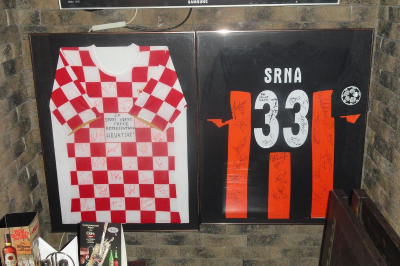 '                               '